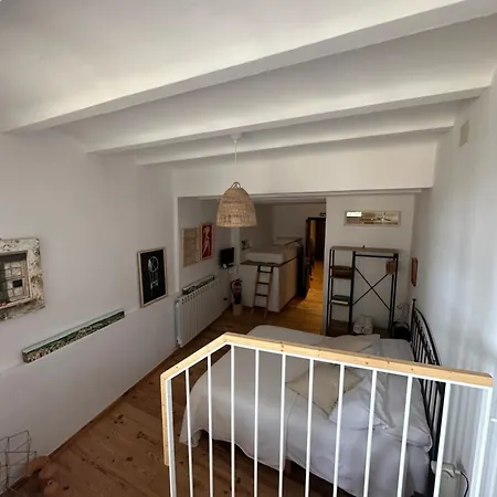 Casa Regacens アパート アルケサル